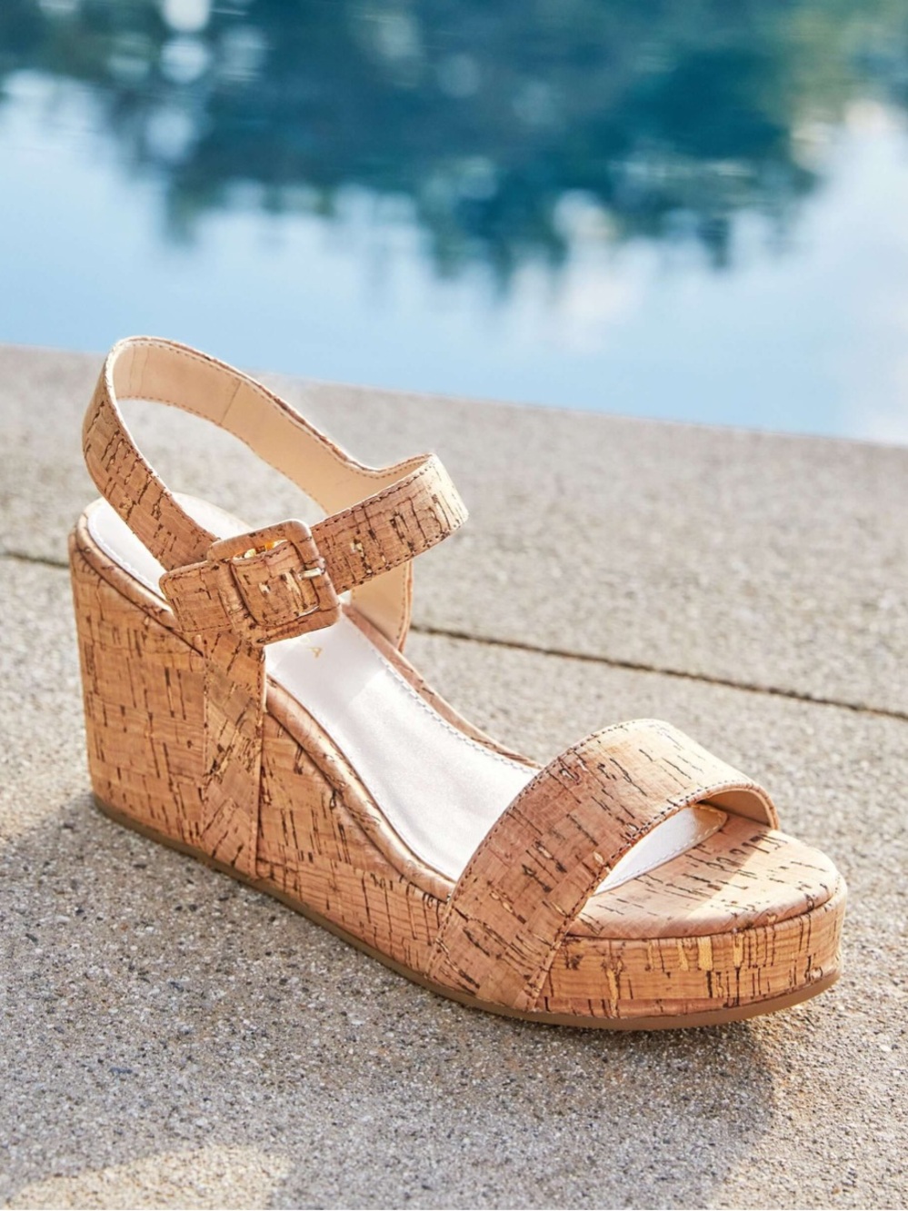Pelle Moda Cork Platform Wedge Sandal in Natural Tan Size 7.5